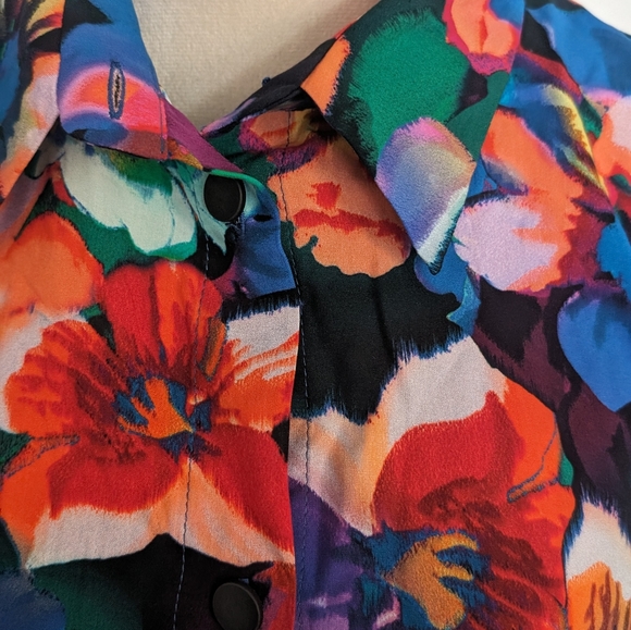 Women's top - Picture 8 of 12